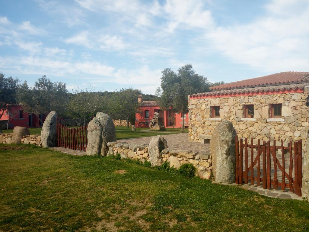 Turismo Rurale L'Agliuledda Sant'Antonio di Gallura Exterior foto