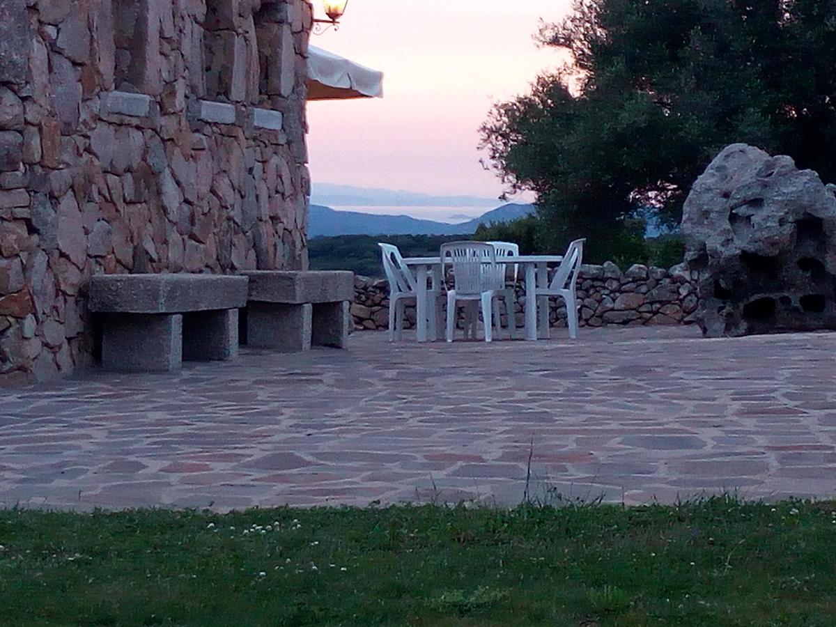 Turismo Rurale L'Agliuledda Sant'Antonio di Gallura Exterior foto