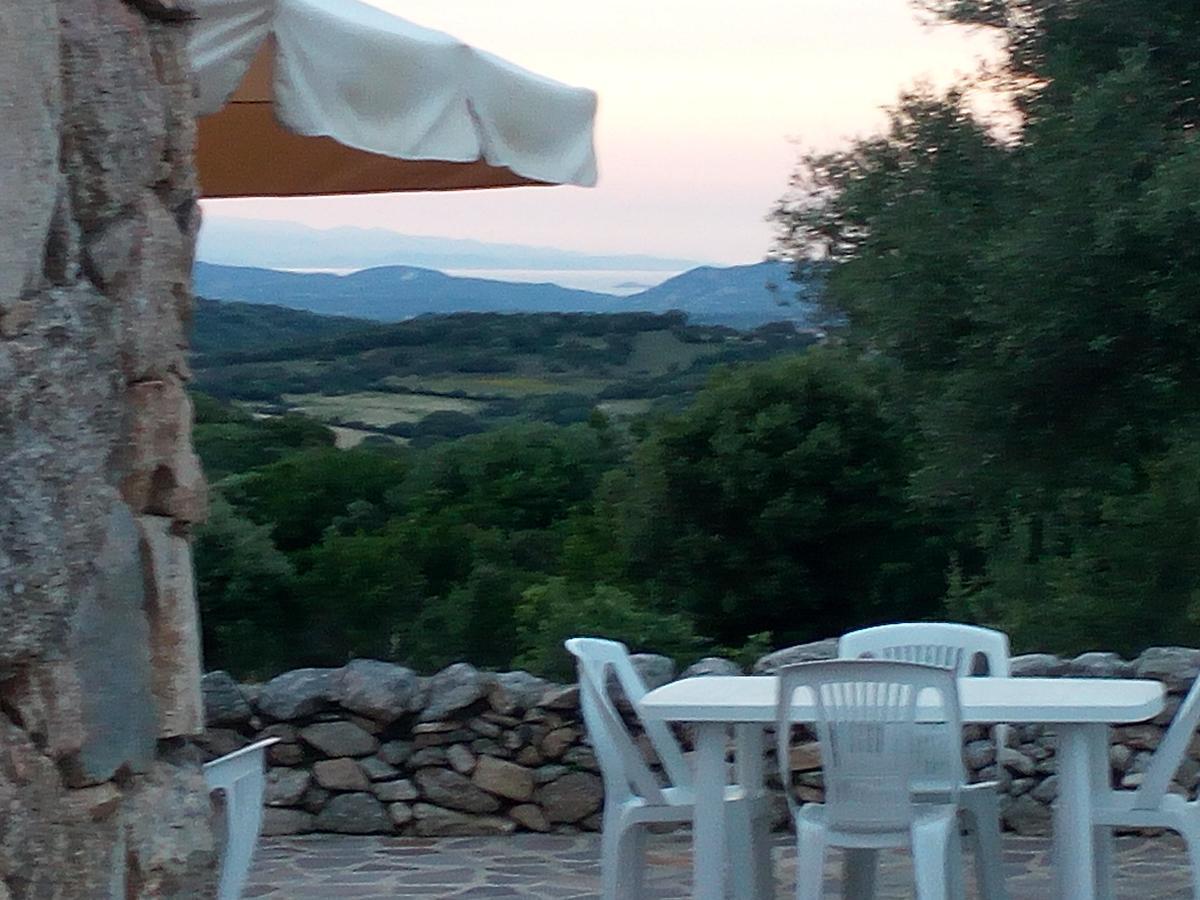Turismo Rurale L'Agliuledda Sant'Antonio di Gallura Exterior foto